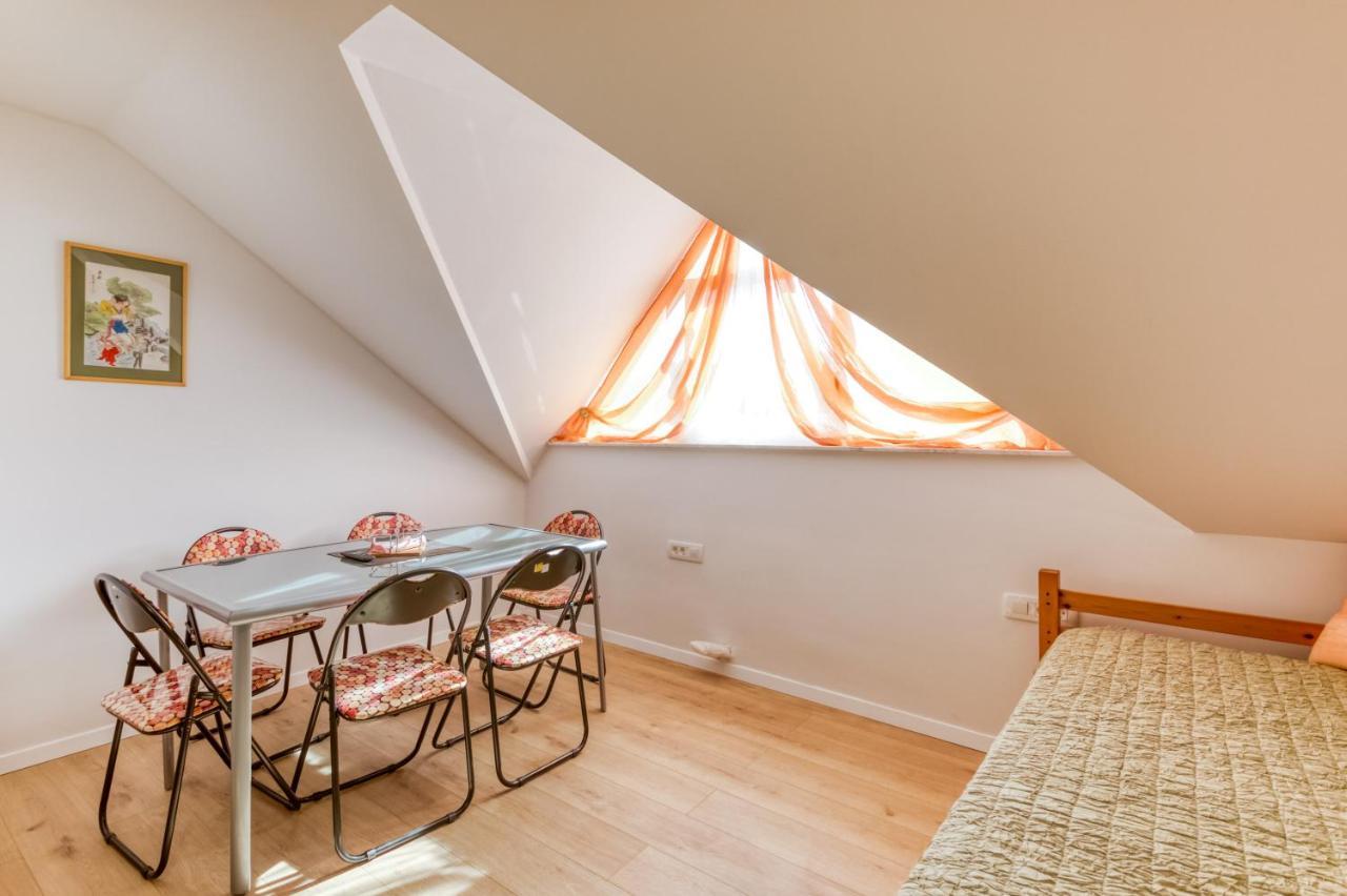 Apartmani Leptir Rakovica Zewnętrze zdjęcie