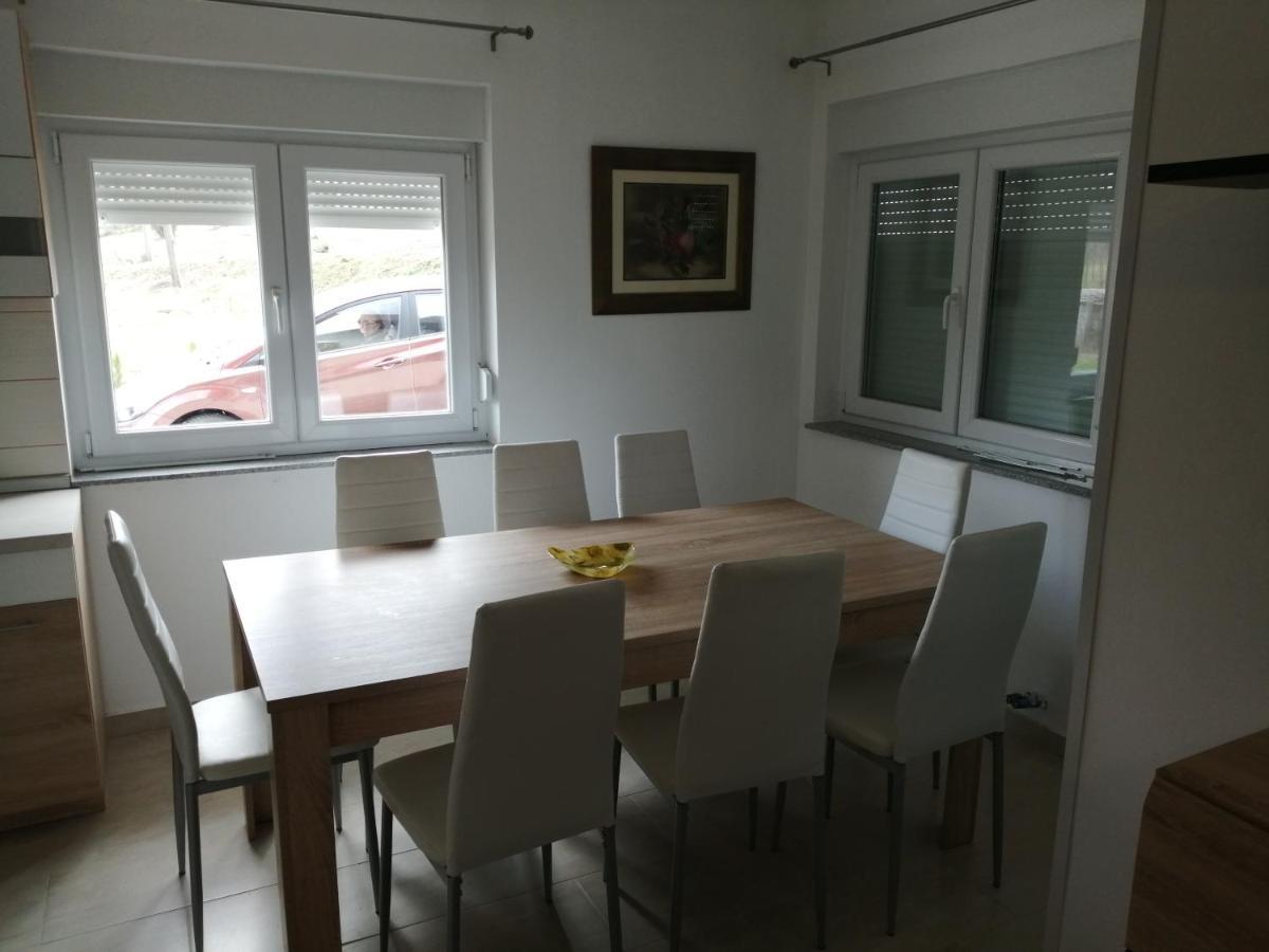 Apartmani Leptir Rakovica Zewnętrze zdjęcie
