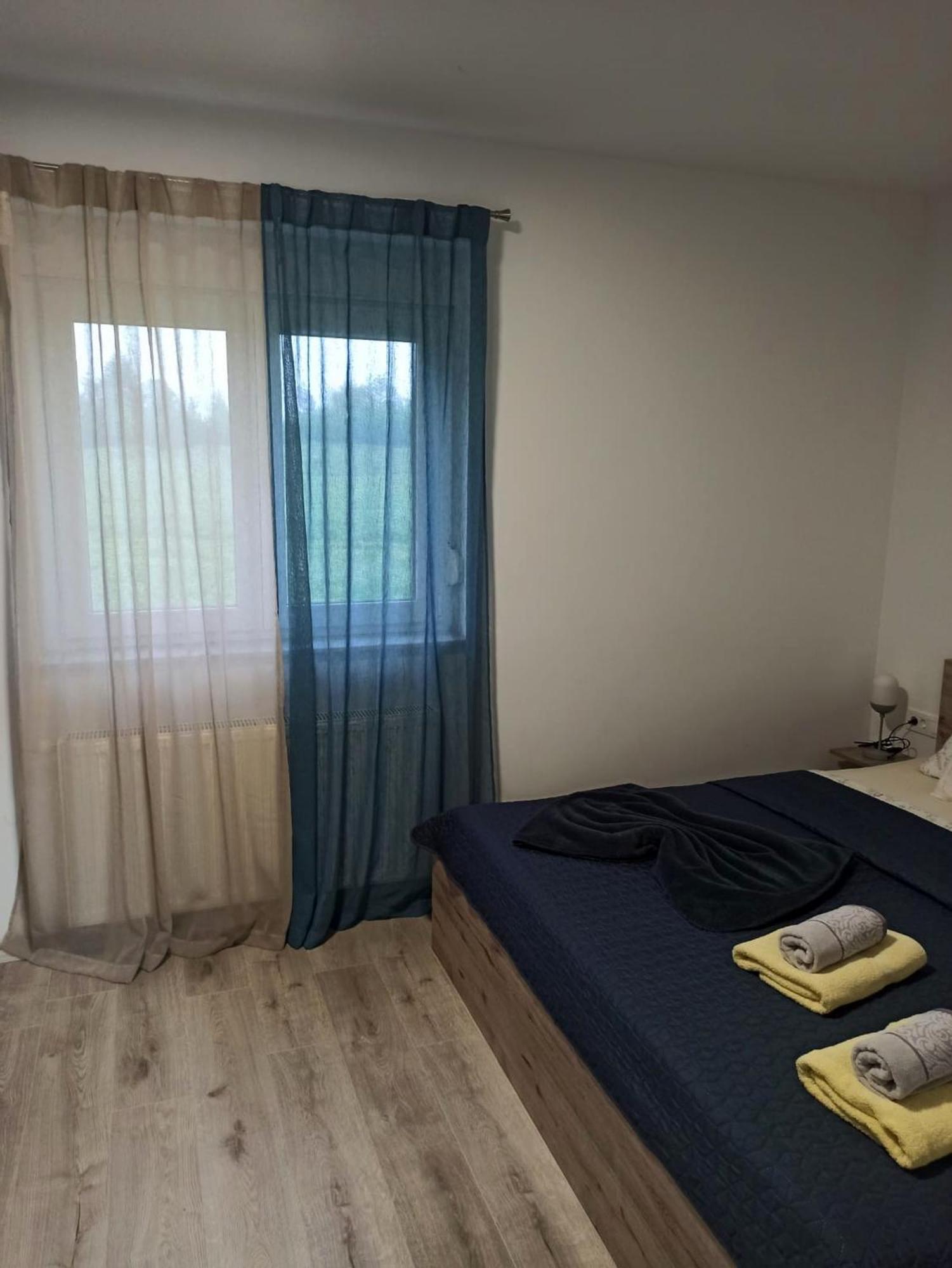 Apartmani Leptir Rakovica Zewnętrze zdjęcie