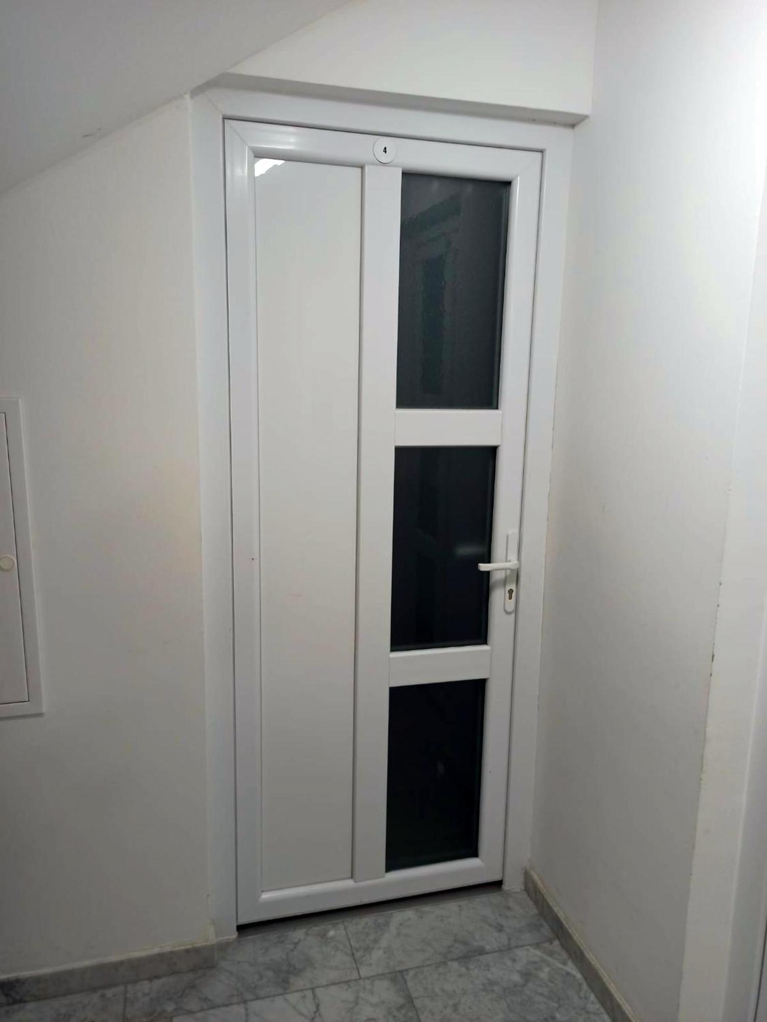 Apartmani Leptir Rakovica Zewnętrze zdjęcie